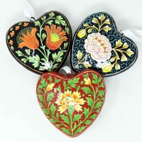 Large Papier-mâché Heart - Assorted Arts and Crafts